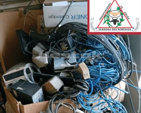 Conectores, cabos de energia e estabilizadores diversos